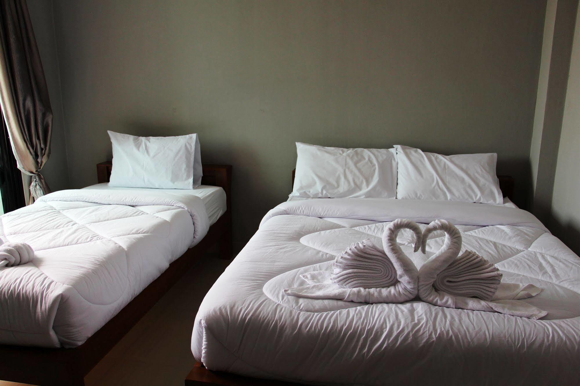 Siwa House Hotel Nong Prue Bagian luar foto