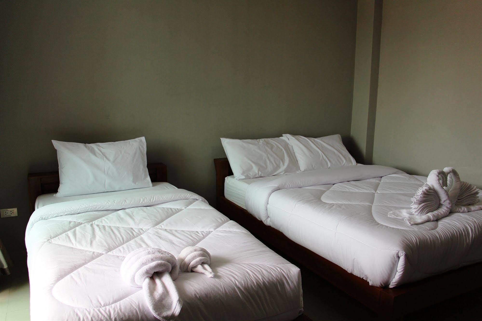 Siwa House Hotel Nong Prue Bagian luar foto