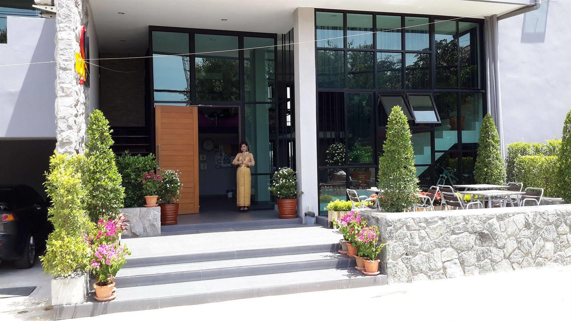 Siwa House Hotel Nong Prue Bagian luar foto